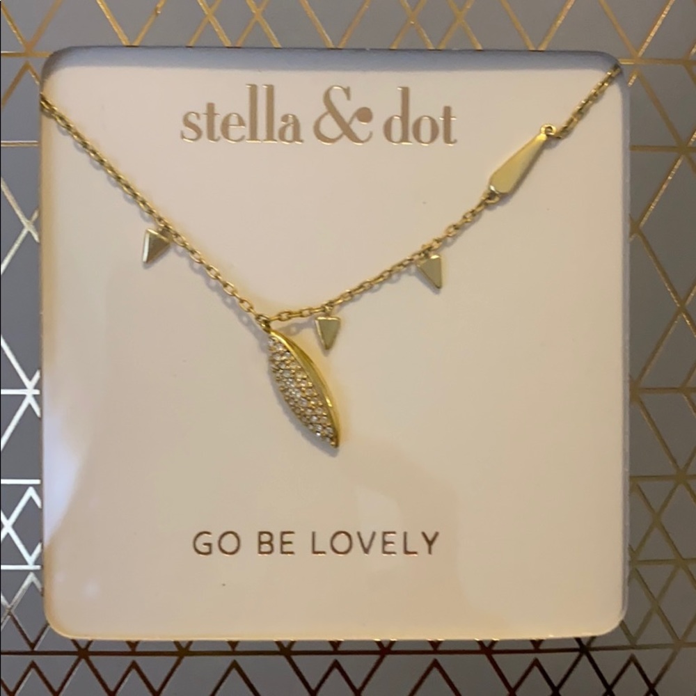 Stella and dot necklace